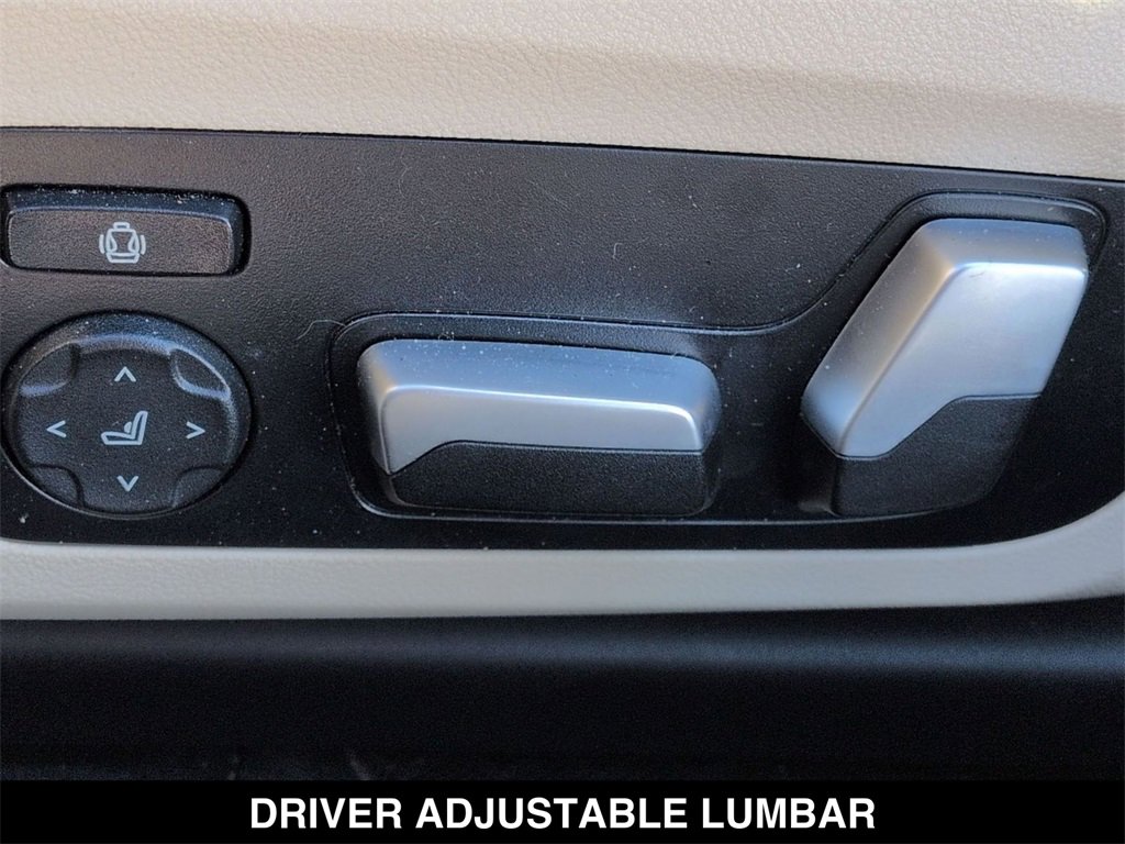 Used 2021 BMW 330i xDrive Sedan w/ Convenience Package image 7