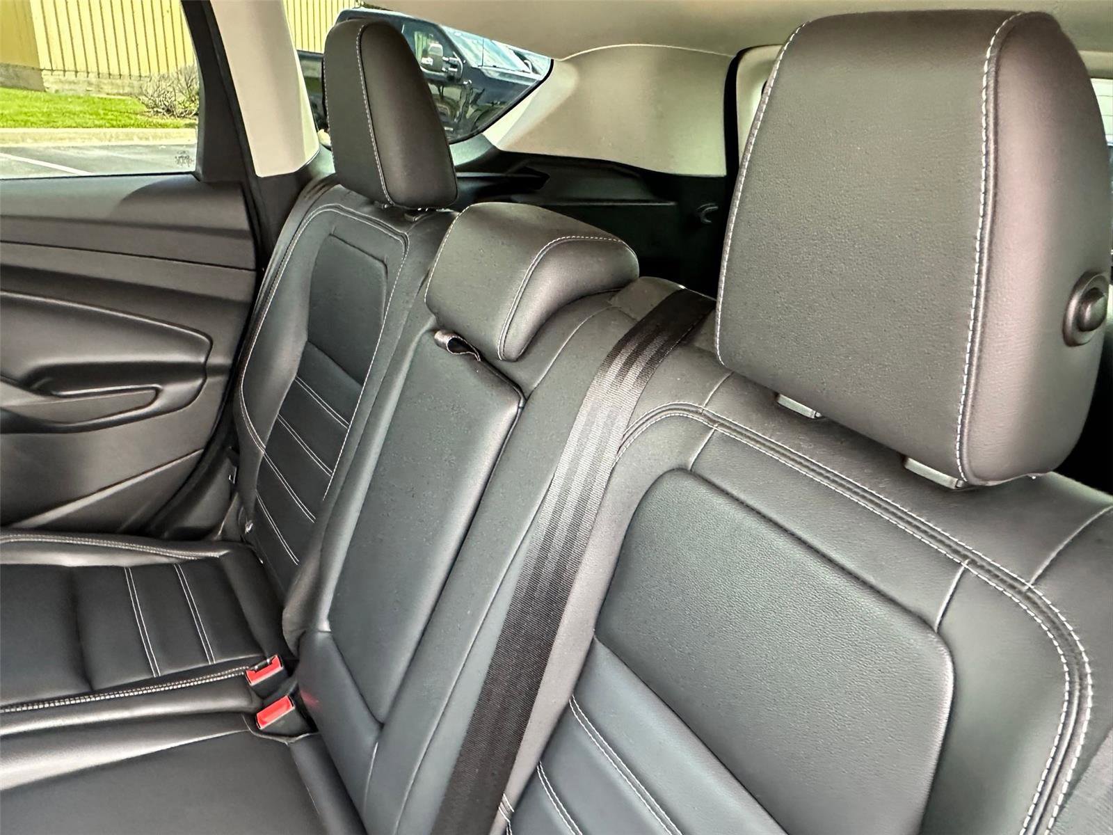 Used 2019 Ford Escape SEL image 25