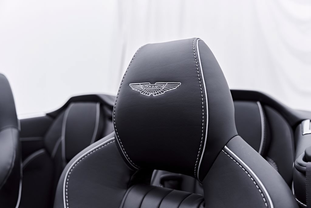 Used 2016 Aston Martin DB9 GT RWD image 59