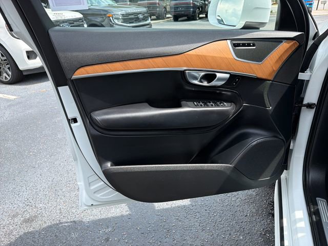 Used 2024 Volvo XC90 B6 Plus w/ Protection Package Premier AWD/4WD image 12
