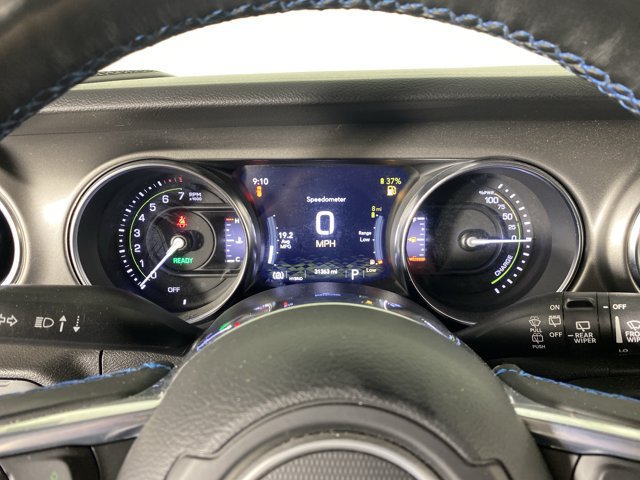Used 2023 Jeep Wrangler Unlimited Rubicon 4xe w/ Cold Weather Group AWD/4WD image 23