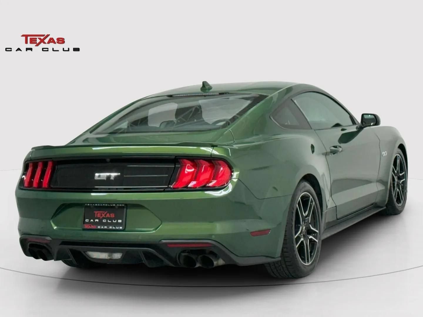 Used 2022 Ford Mustang GT RWD image 5