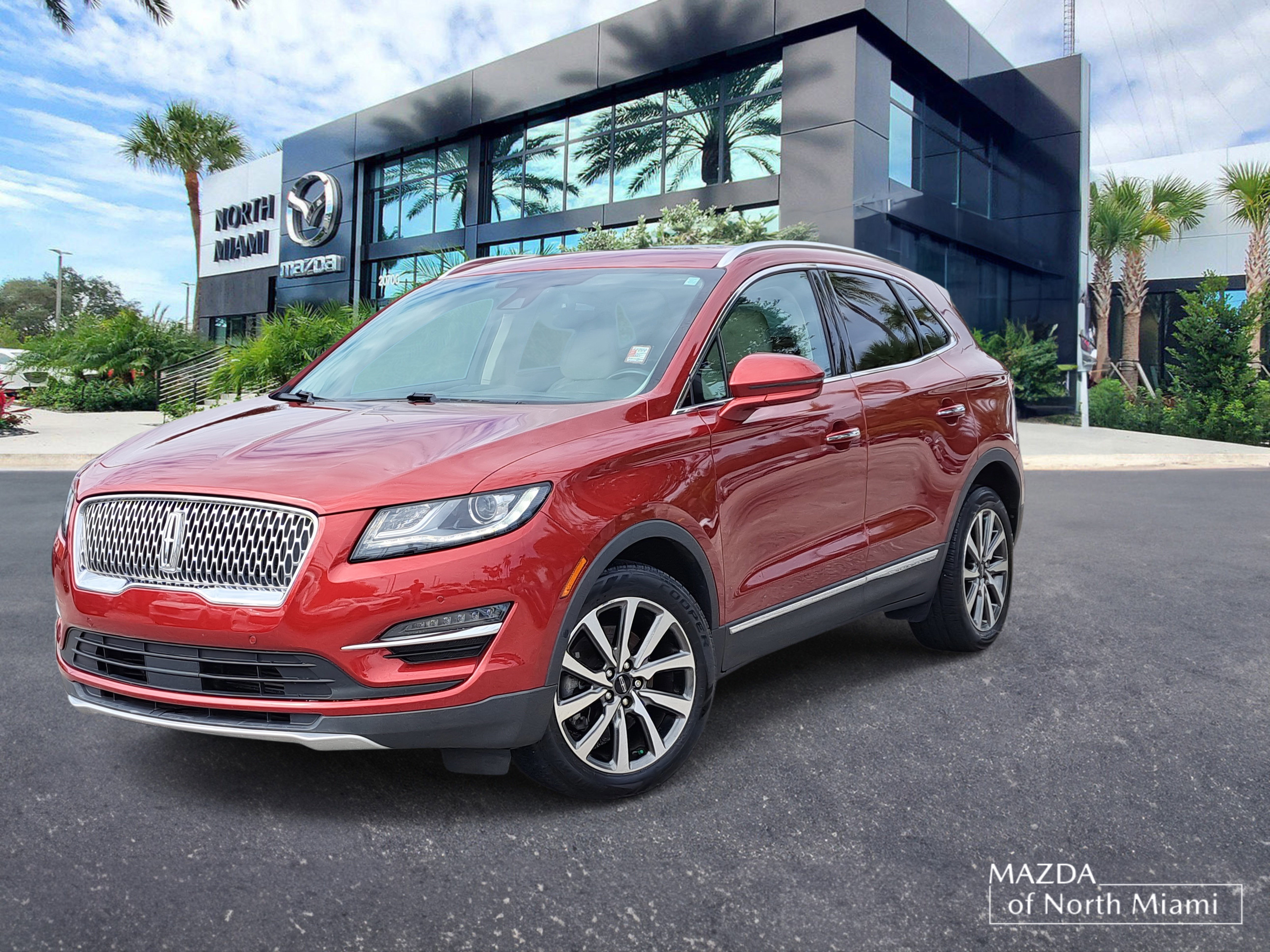 Used 2019 Lincoln MKC Reserve w/ MKC Technology Package image 1