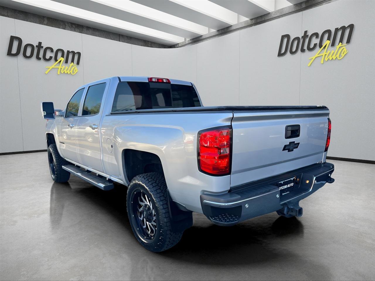 Used 2015 Chevrolet Silverado 2500 LTZ w/ Duramax Plus Package image 3