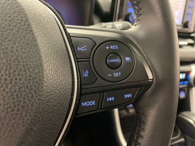 Used 2021 Toyota RAV4 XLE Premium AWD/4WD image 19