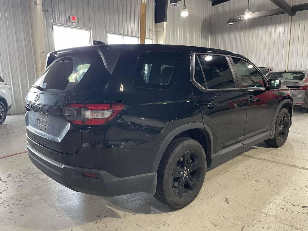 Used 2023 Honda Pilot LX image 6