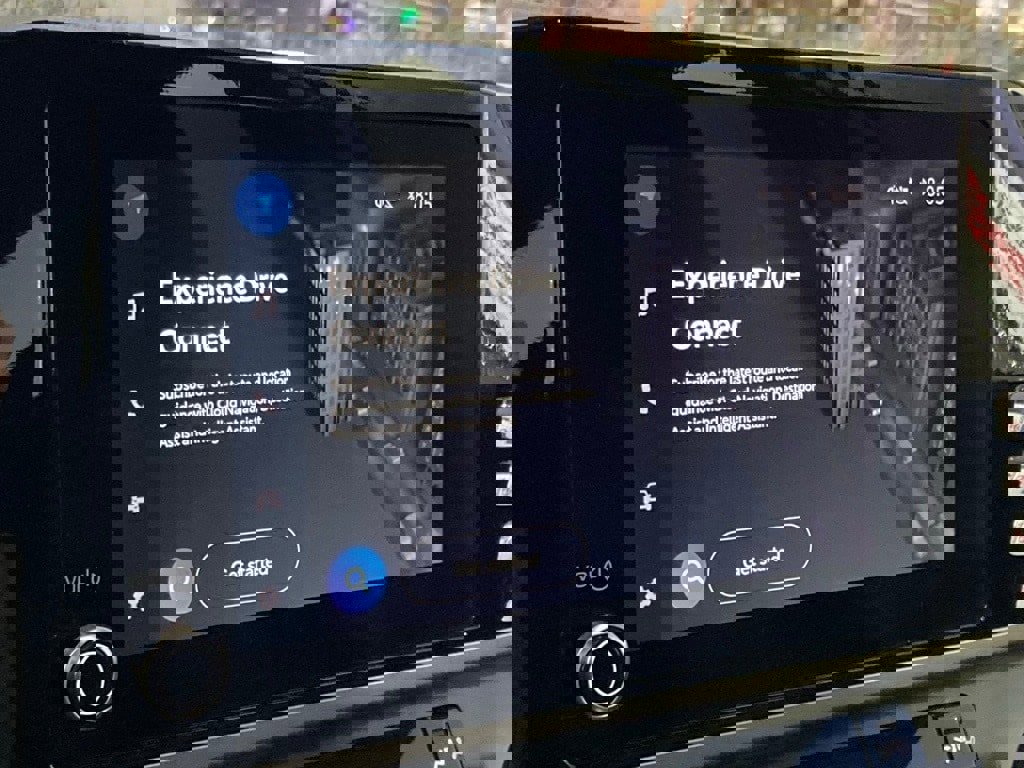 Certified 2025 Toyota Camry LE image 19