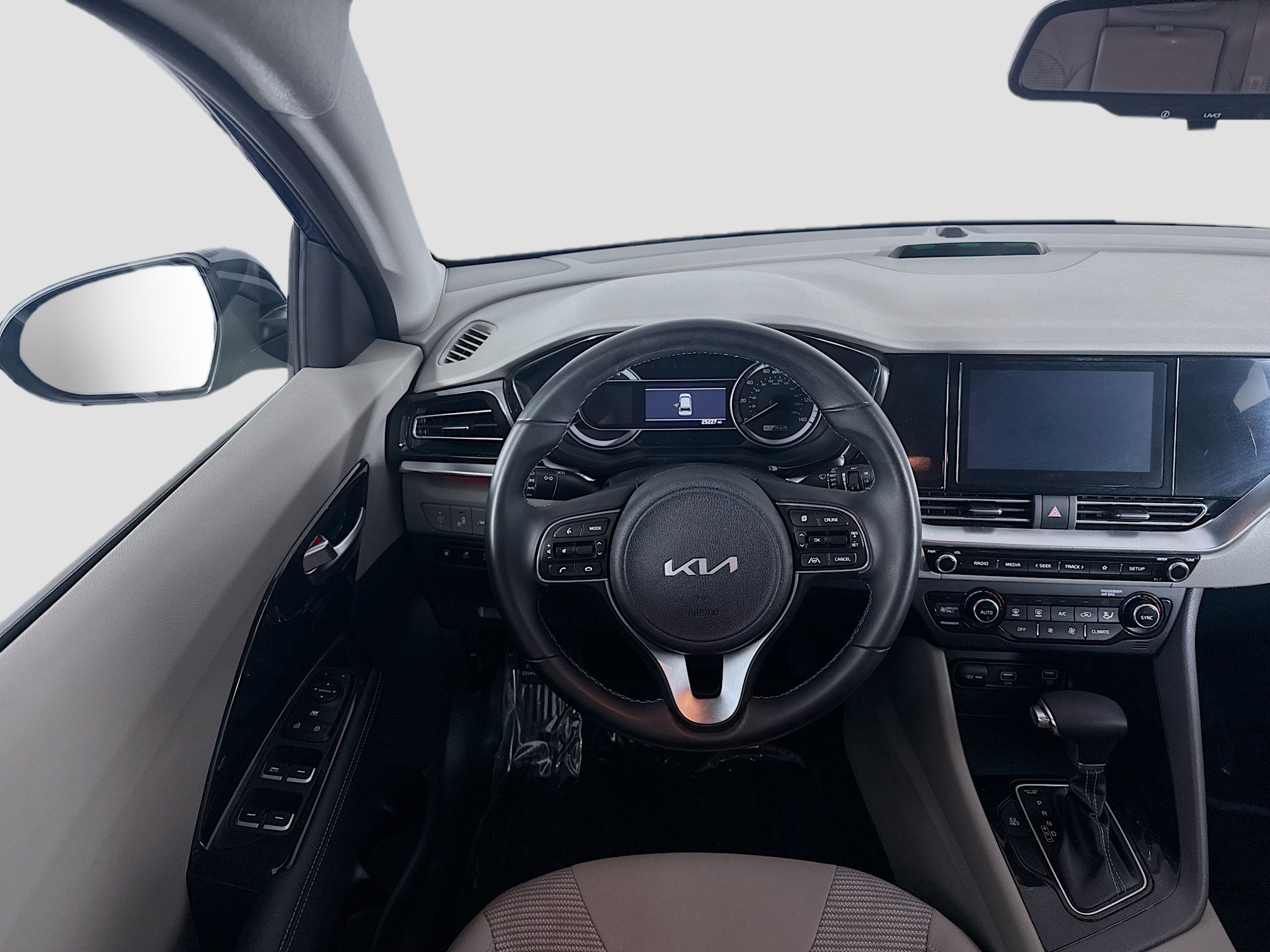 Used 2022 Kia Niro LXS image 17