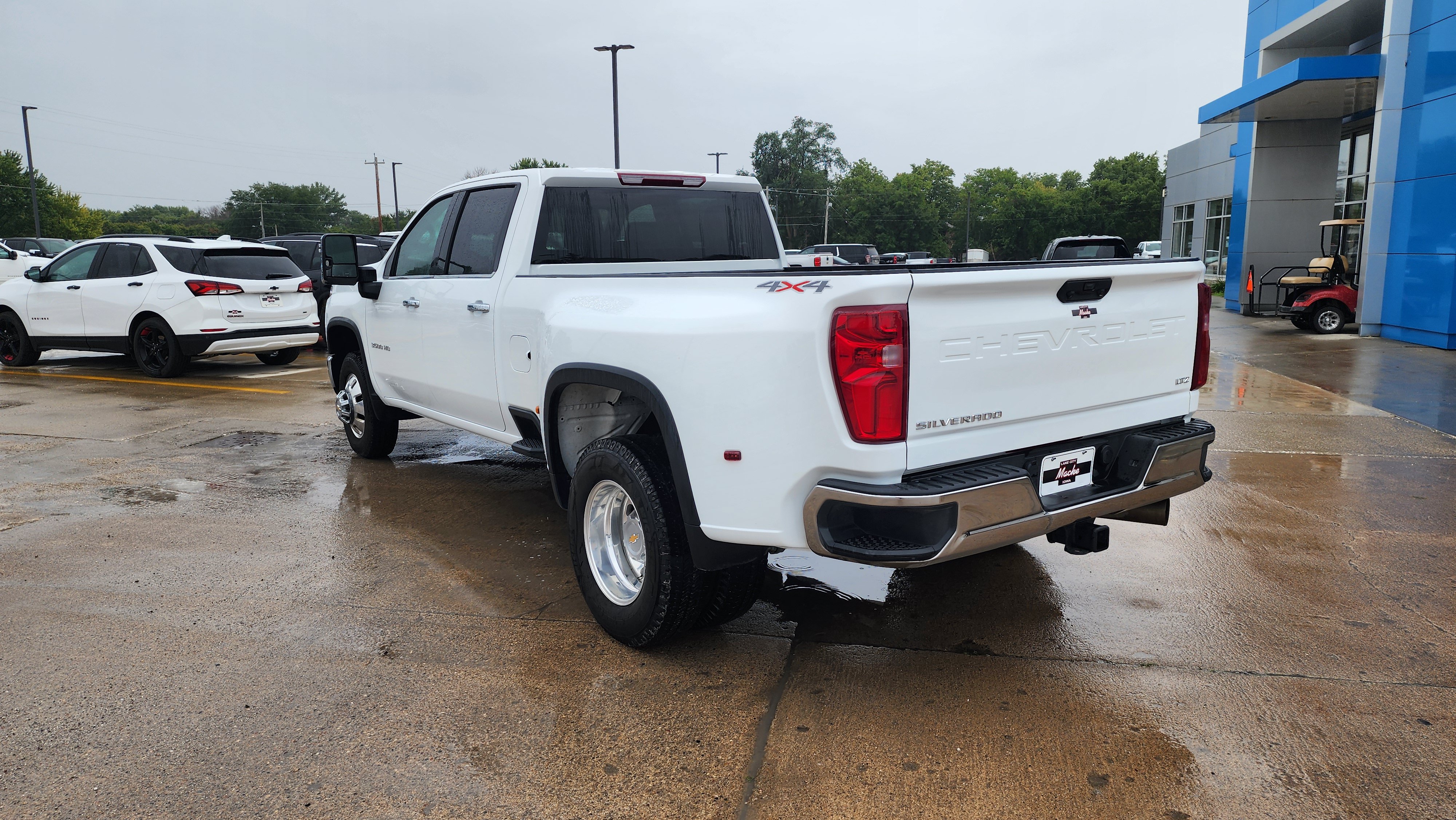 Used 2026 Chevrolet Silverado 3500 LTZ w/ LTZ Convenience Package AWD/4WD image 7