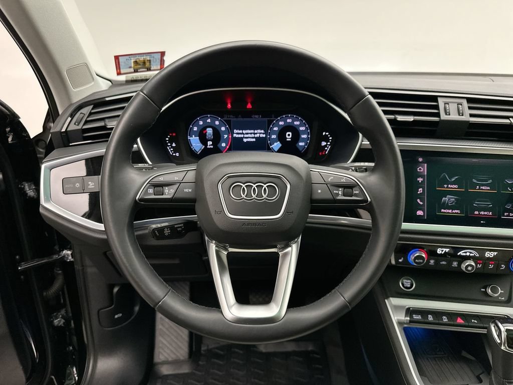 Used 2021 Audi Q3 2.0T Premium Plus w/ Premium Plus Package AWD/4WD image 29