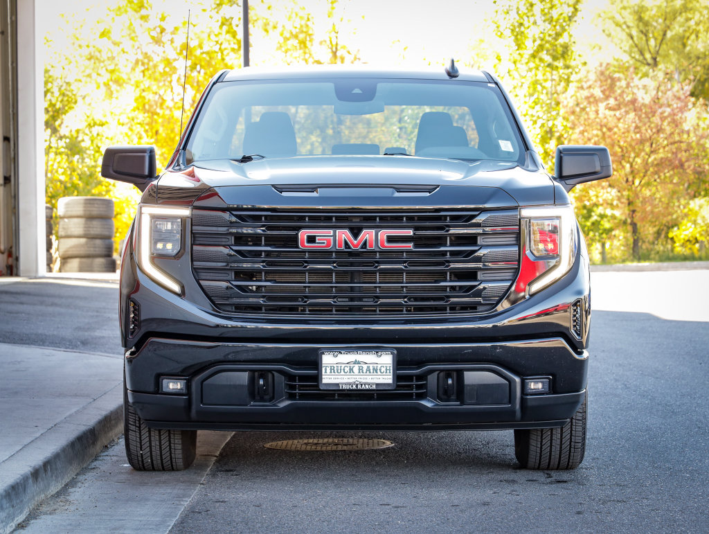 Used 2022 GMC Sierra 1500 Elevation AWD/4WD image 9