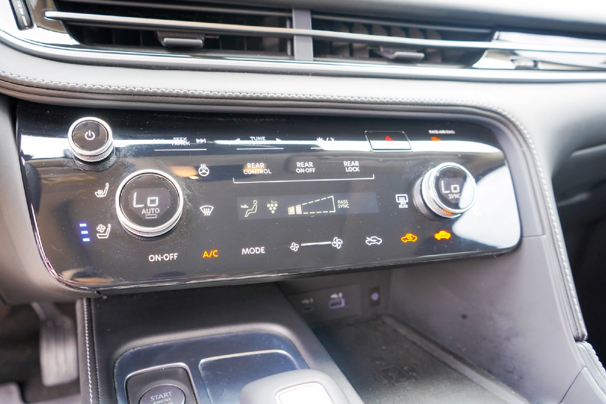 Certified 2023 INFINITI QX60 Sensory w/ Vision Package image 17