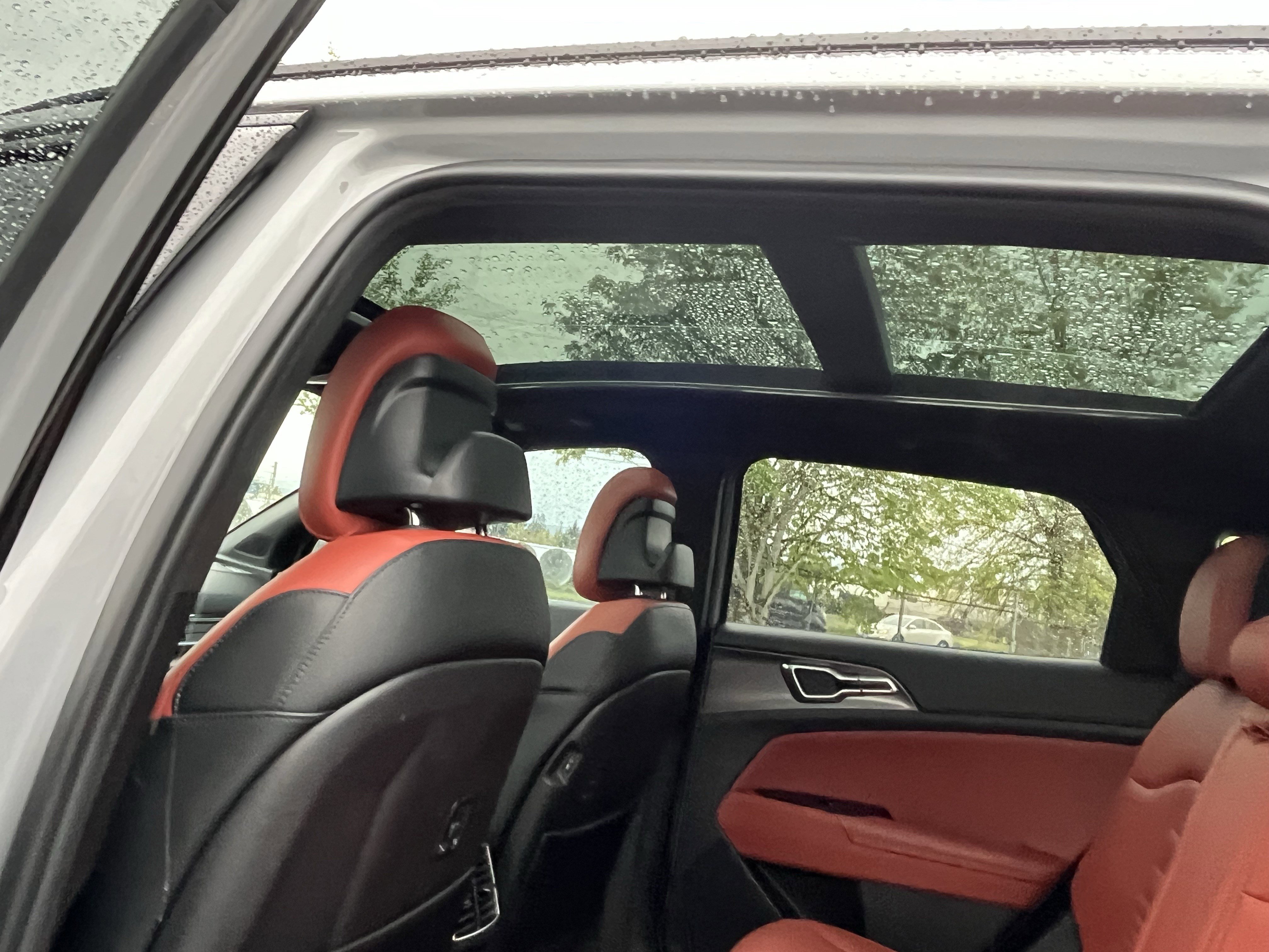 Used 2023 Kia Sportage SX image 15