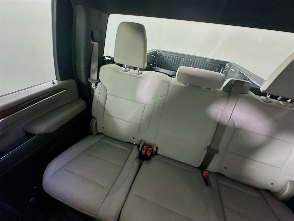 Used 2024 Chevrolet Silverado 2500 LT image 12