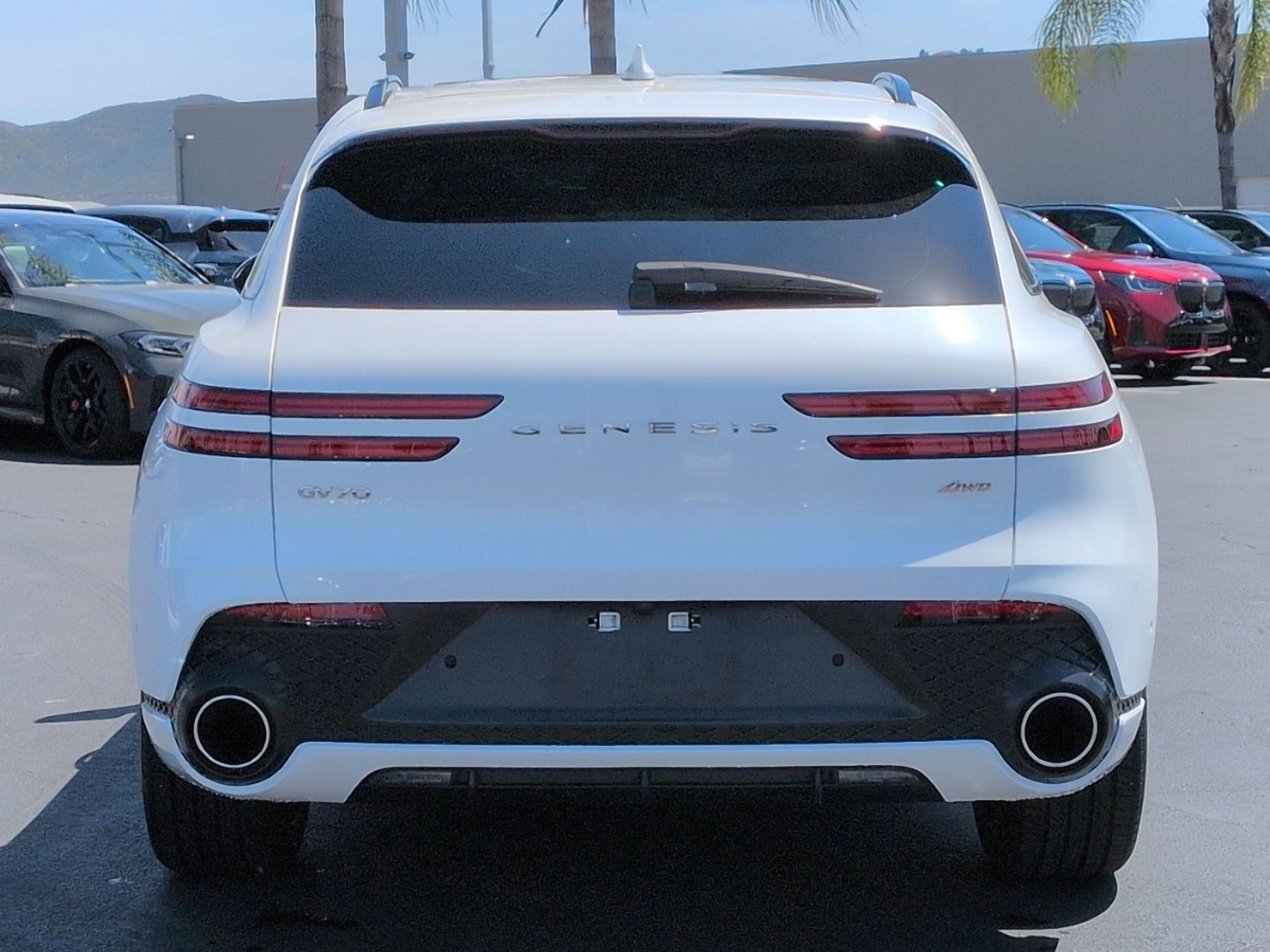 Used 2022 Genesis GV70 2.5T w/ Sport Prestige Package AWD/4WD image 9