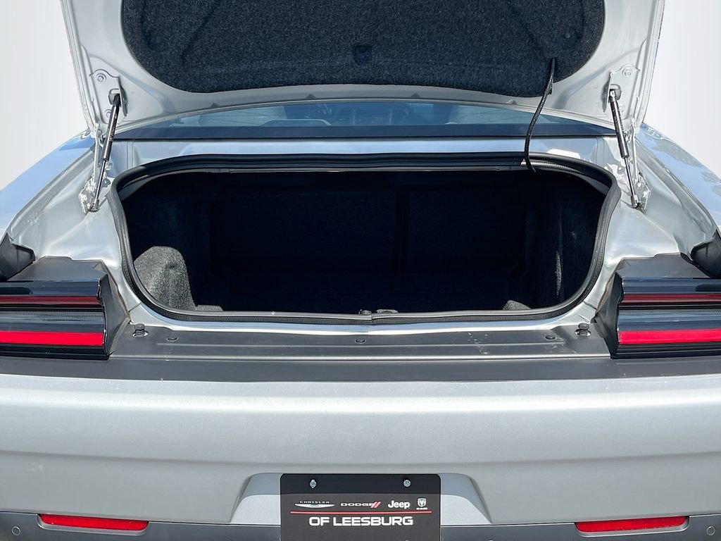 Used 2023 Dodge Challenger R/T w/ Blacktop Package image 23