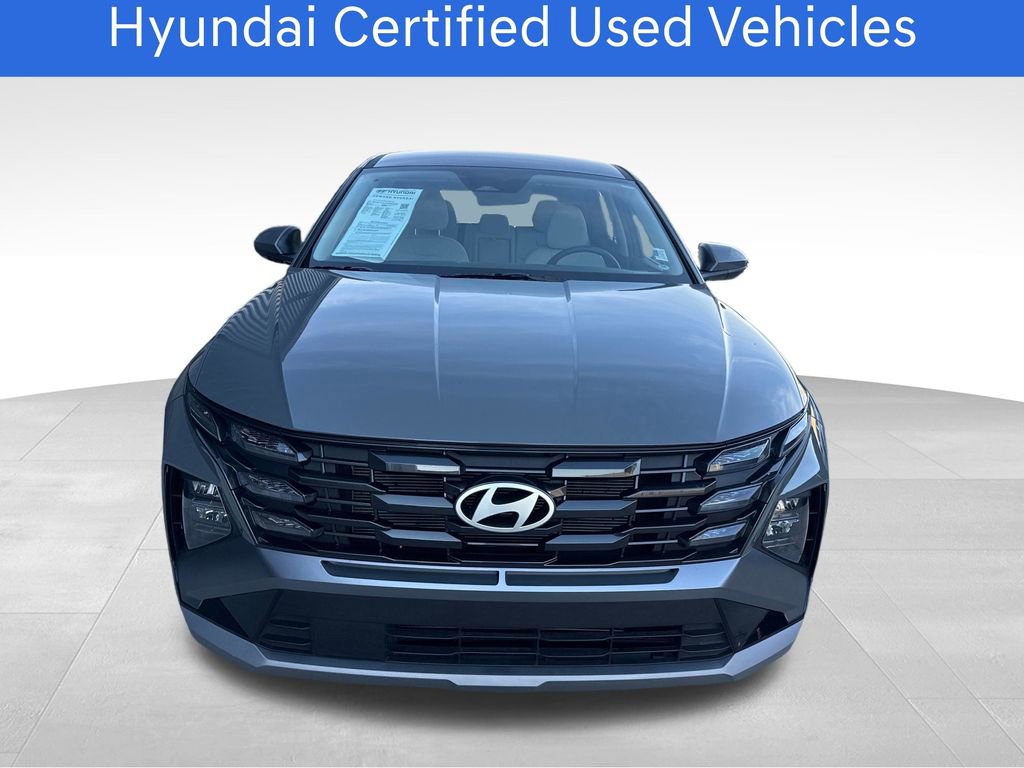 Certified 2025 Hyundai Tucson SE FWD image 2