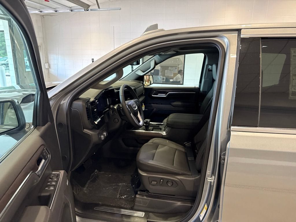 New 2026 GMC Sierra 1500 SLT w/ SLT Premium Plus Package AWD/4WD image 24