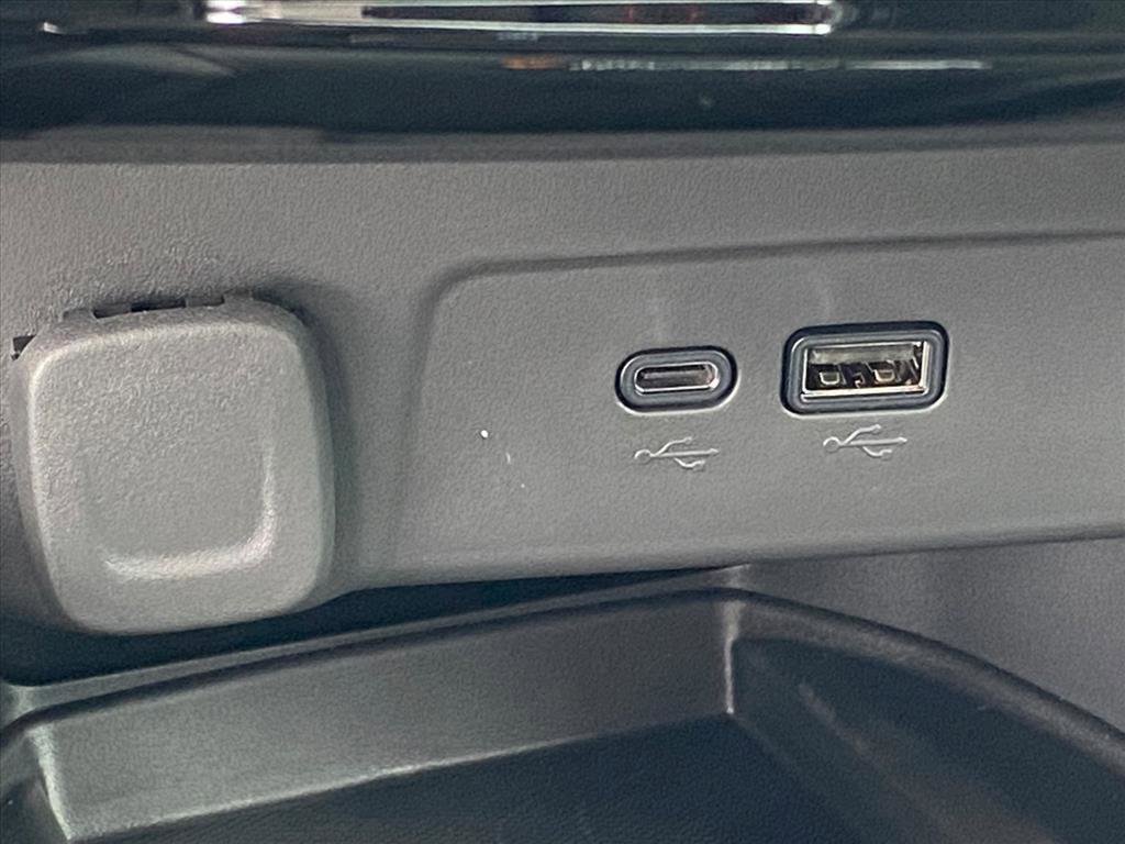 New 2026 Chevrolet Trax RS w/ Sunroof Package image 20