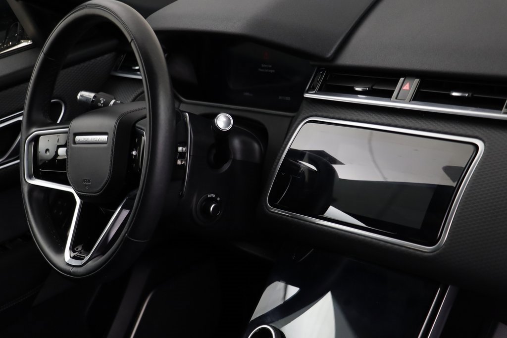 Used 2023 Land Rover Range Rover Velar R-Dynamic S image 21