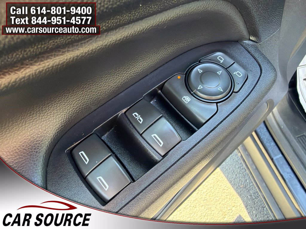 Used 2020 Chevrolet Equinox LT FWD image 17