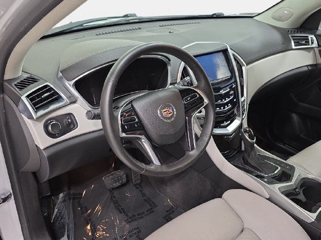 Used 2015 Cadillac SRX Luxury w/ Driver Awareness Package AWD/4WD image 16