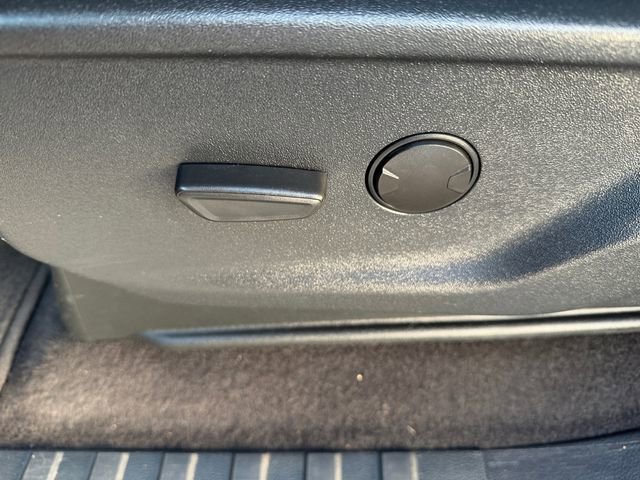 Used 2023 Ford F150 XLT w/ Trailer Tow Package image 16