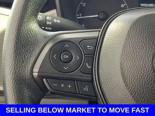 Used 2025 Toyota Corolla LE w/ Convenience Package FWD image 25