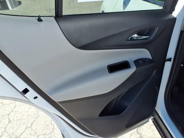 Used 2023 Chevrolet Equinox LT w/ Driver Convenience Package image 18