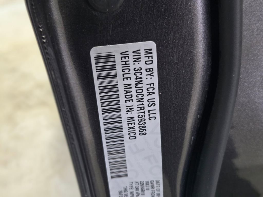 Used 2024 Jeep Compass Limited image 26