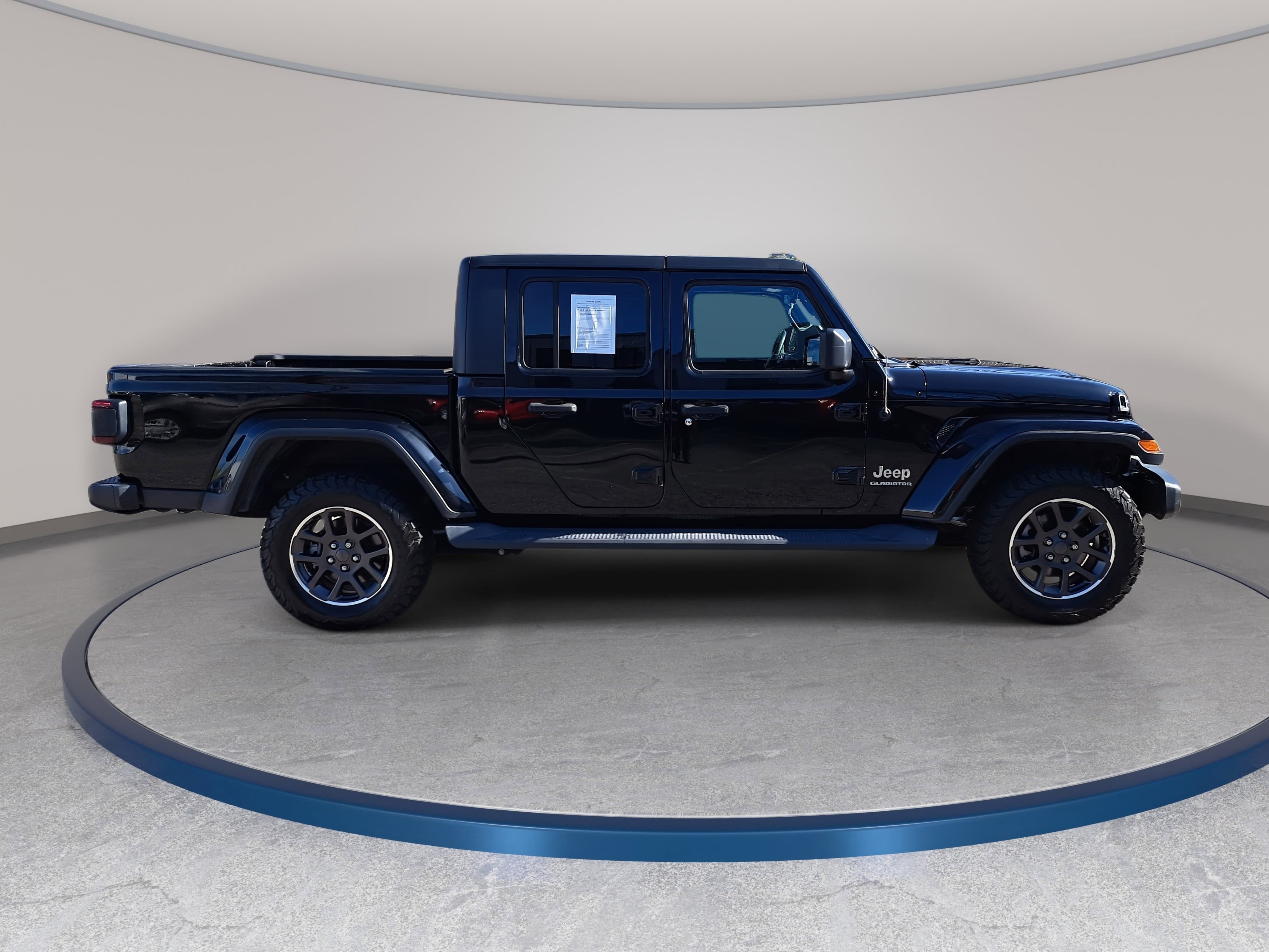 Used 2020 Jeep Gladiator Overland image 4