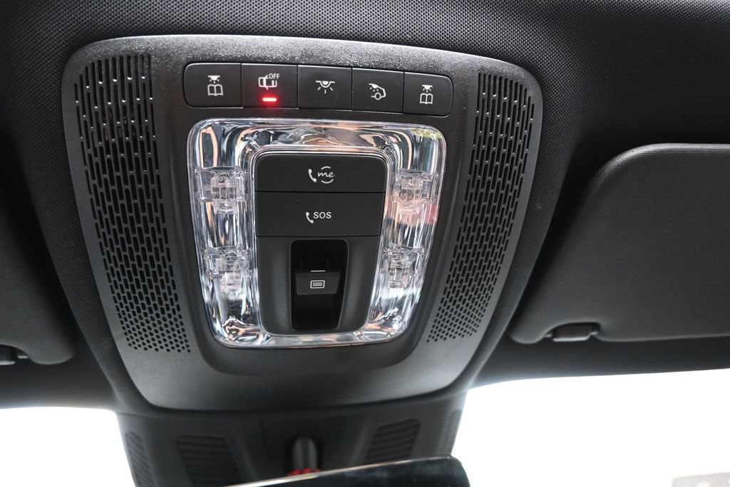 Used 2022 Mercedes-Benz EQB 350 4MATIC image 24