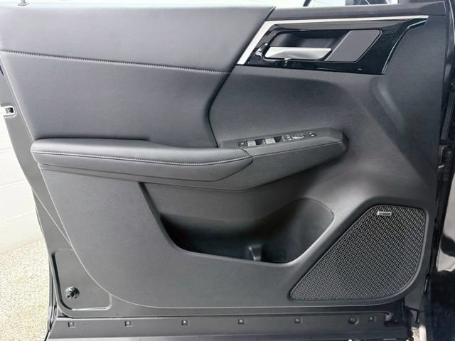 New 2026 Mitsubishi Outlander SE FWD image 17