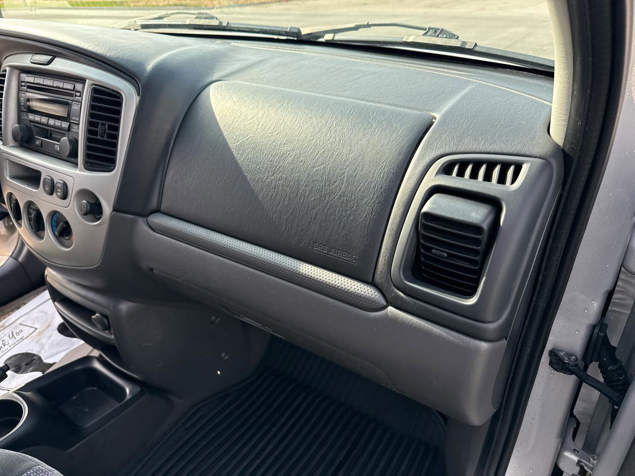 Used 2003 MAZDA Tribute LX image 33