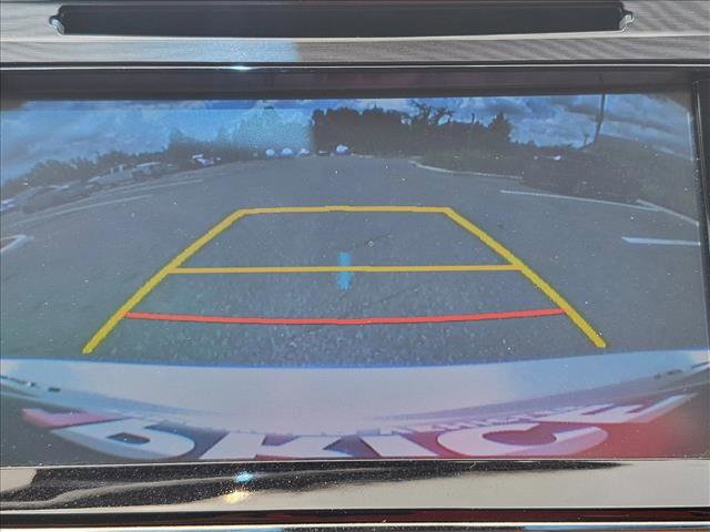 Used 2016 Toyota Avalon Limited w/ Toyota Safety Sense Package FWD image 12