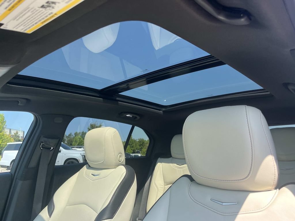 Used 2020 Cadillac XT4 Sport AWD/4WD image 32