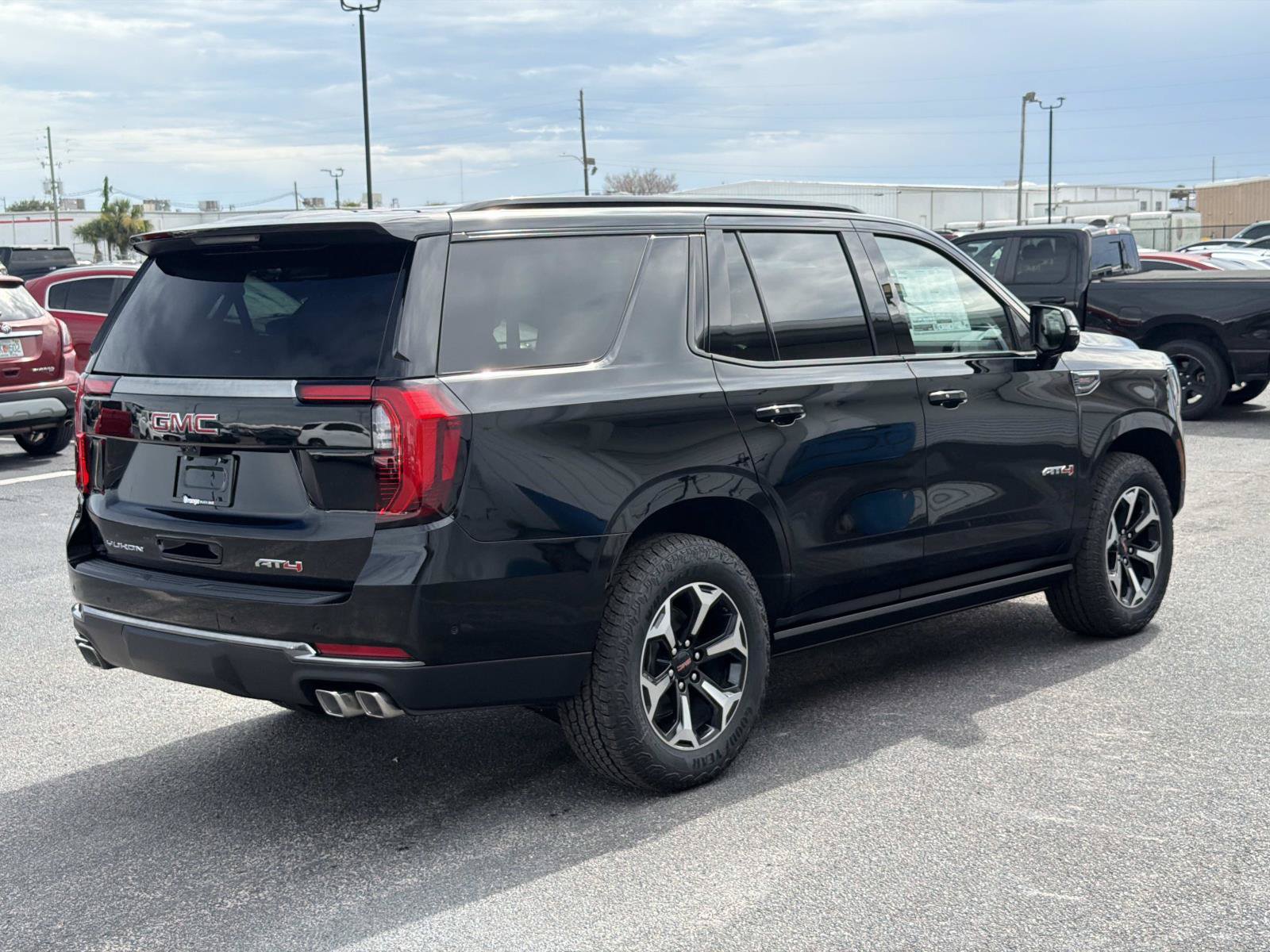 New 2026 GMC Yukon AT4 w/ AT4 Premium Plus Package AWD/4WD image 3