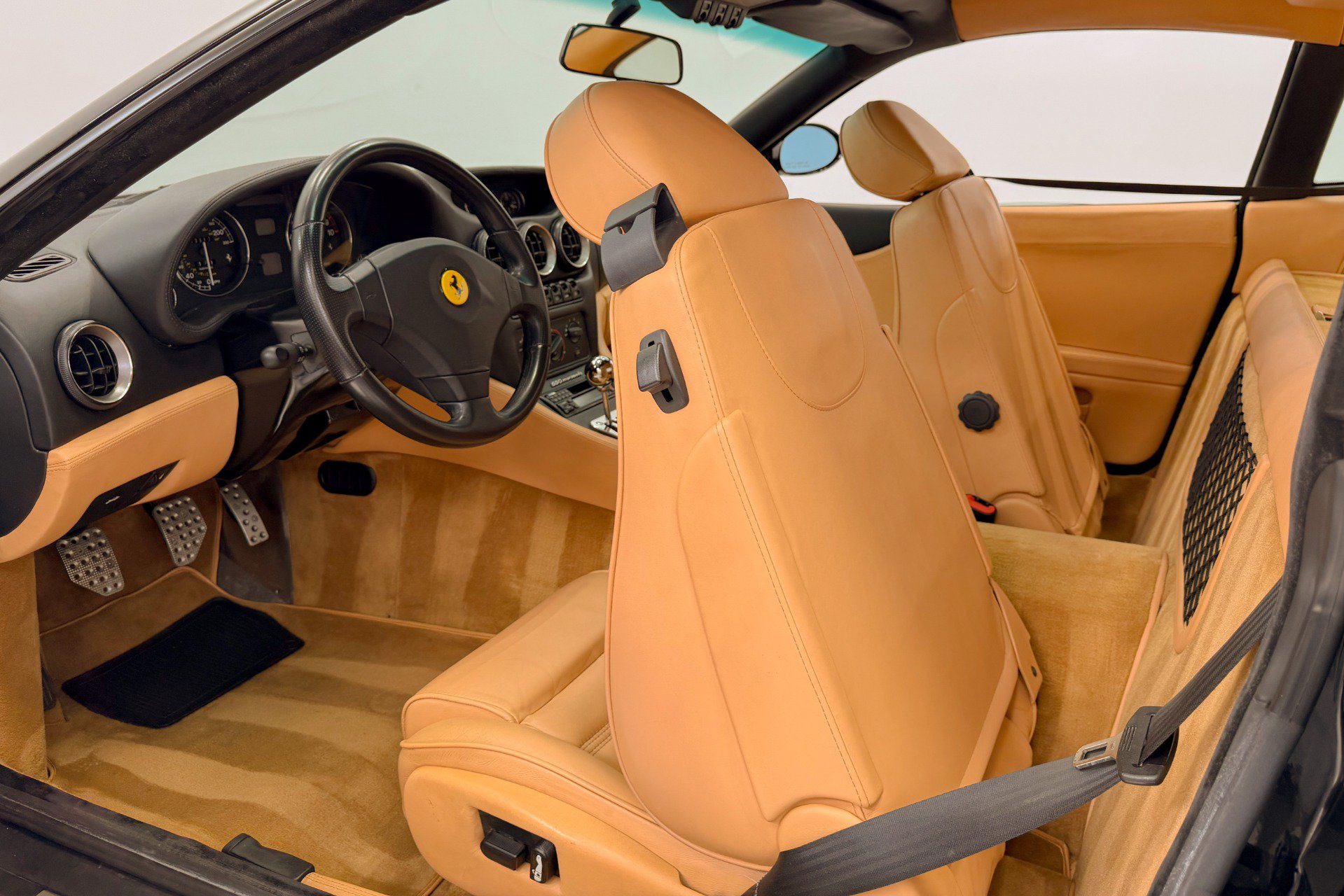 Used 1998 Ferrari 550 Maranello Coupe RWD image 26