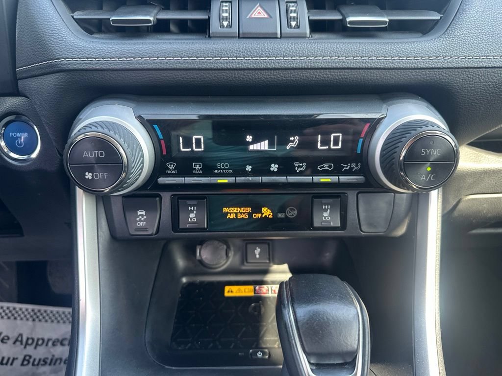 Used 2022 Toyota RAV4 XLE Premium AWD/4WD image 21