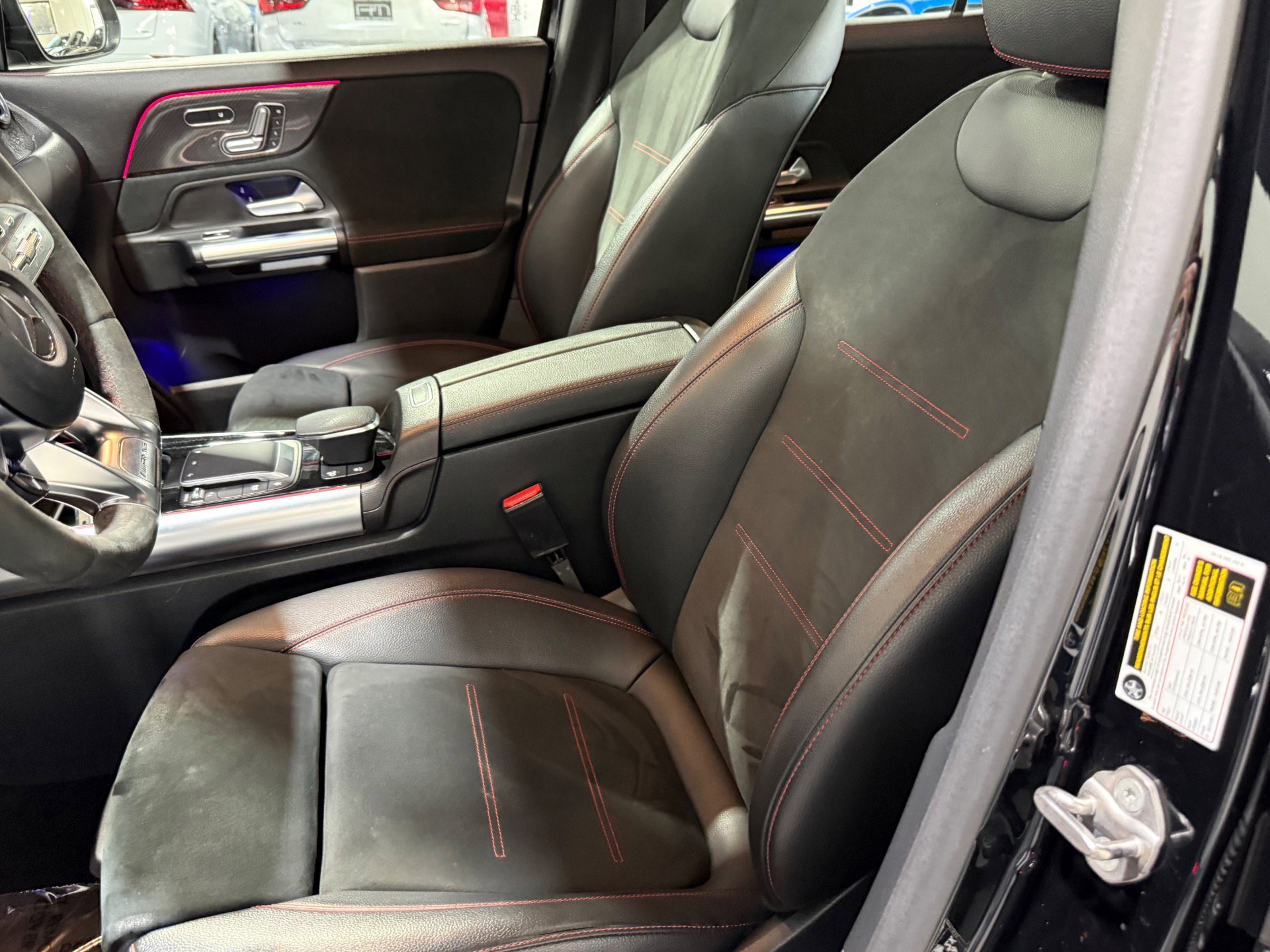 Used 2022 Mercedes-Benz GLA 35 AMG 4MATIC w/ Premium Package Lite image 33