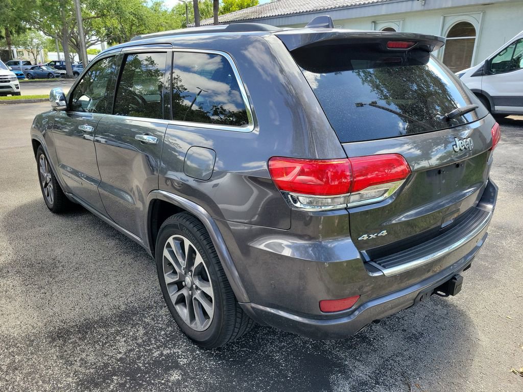 Used 2017 Jeep Grand Cherokee Overland w/ Jeep Active Safety Group image 4