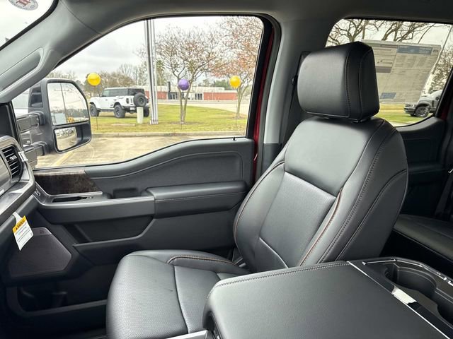 New 2026 Ford F250 Lariat w/ Black Appearance Package image 19