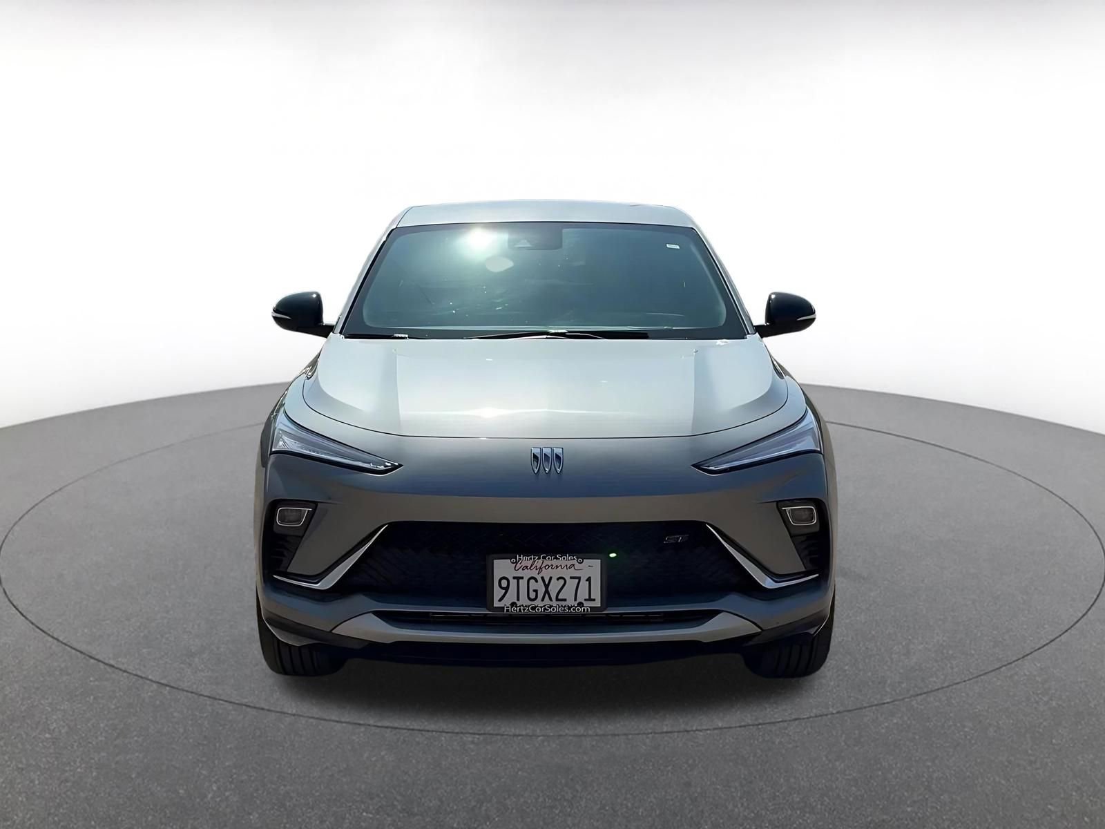 Used 2025 Buick Envista Sport Touring image 4