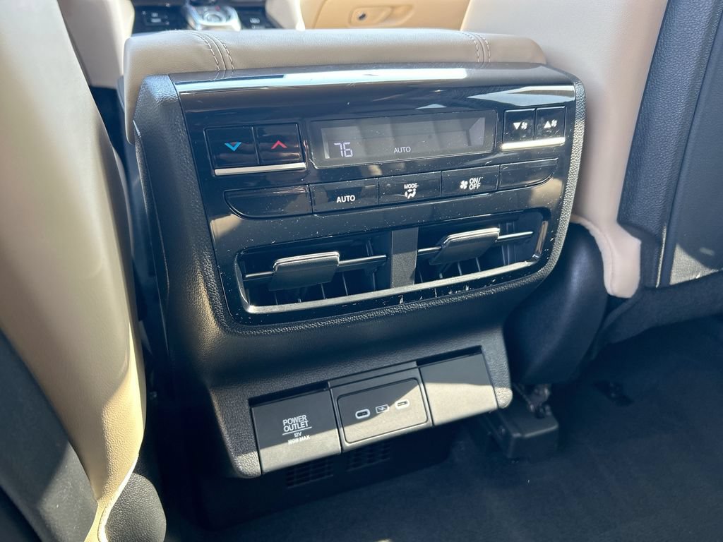 Used 2025 Acura MDX w/ Technology Package FWD image 29