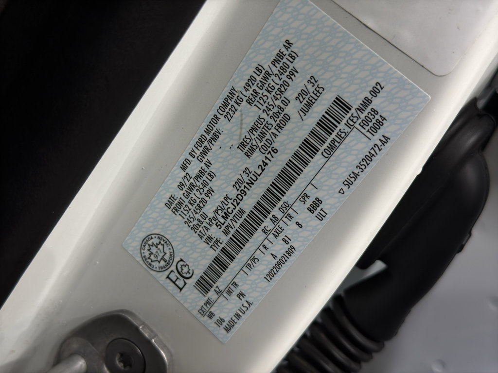 Used 2022 Lincoln Corsair Reserve w/ Equipment Group 201A image 39