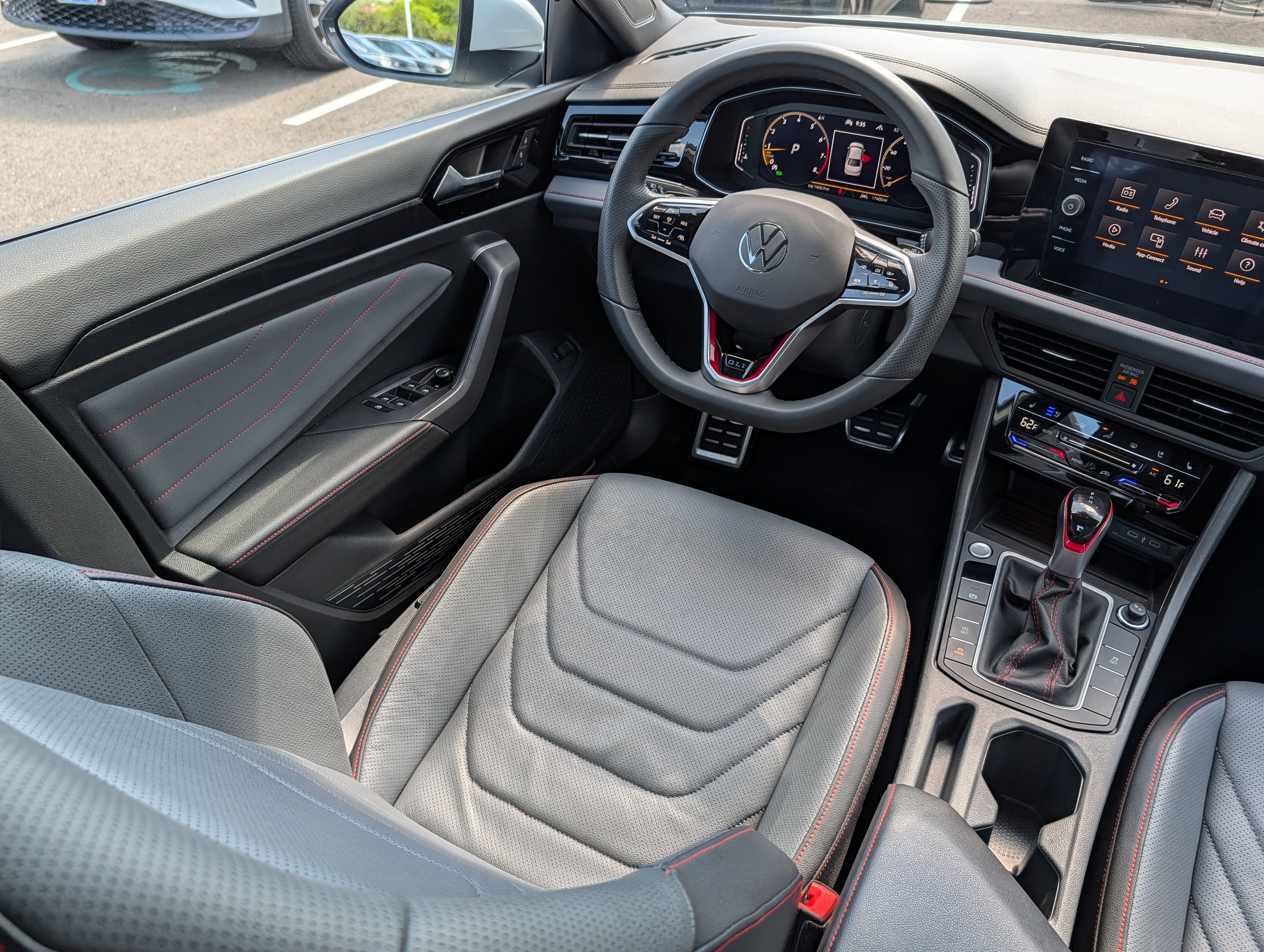 Certified 2025 Volkswagen Jetta GLI Autobahn FWD image 9