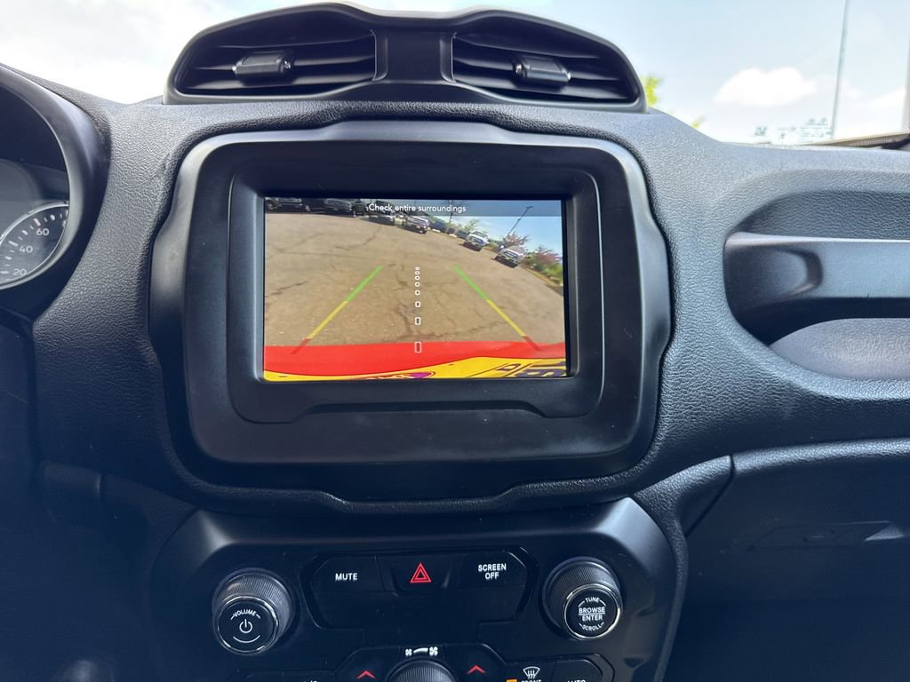 Used 2019 Jeep Renegade Altitude w/ Quick Order Package 2XM AWD/4WD image 30