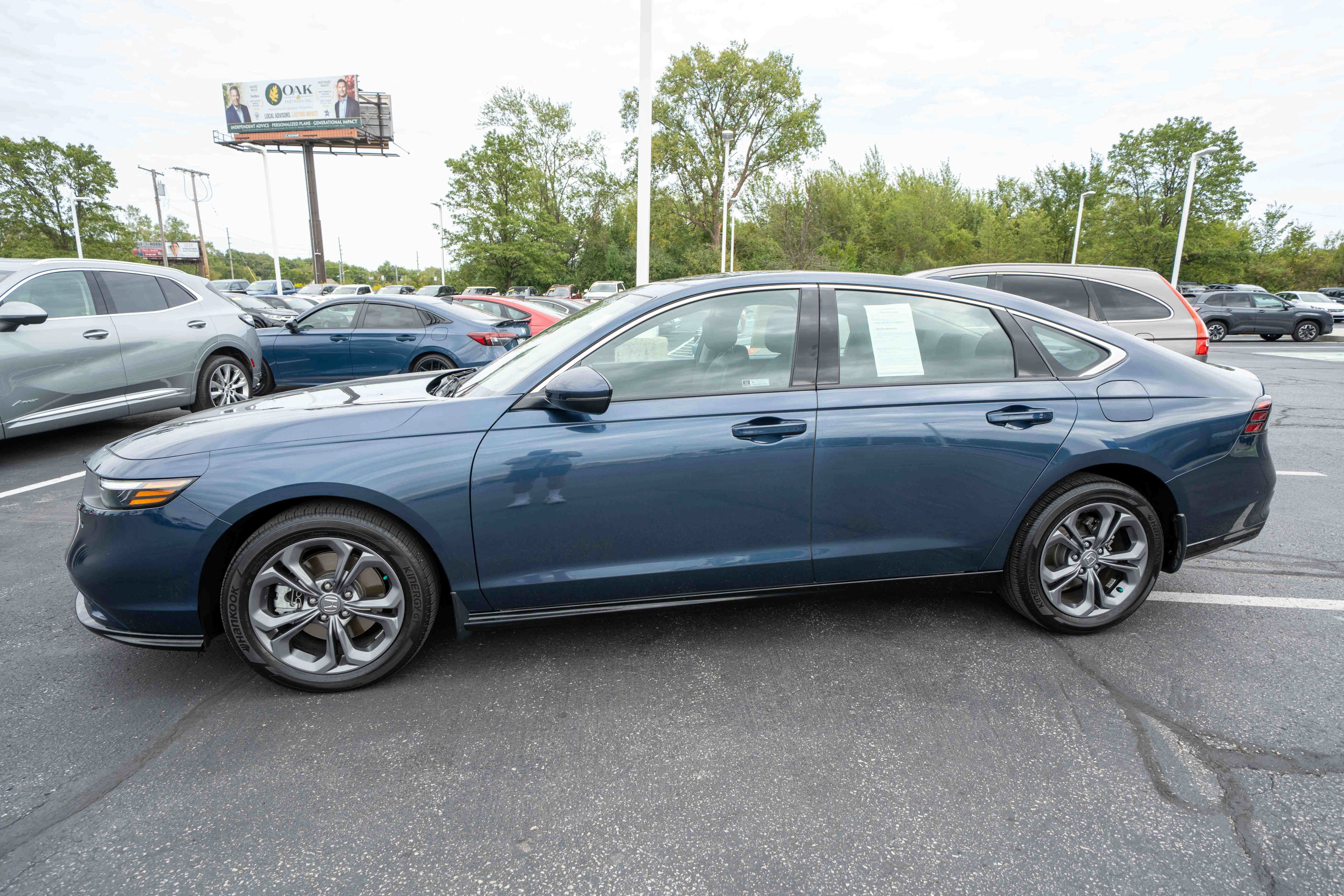 Used 2025 Honda Accord EX-L image 3