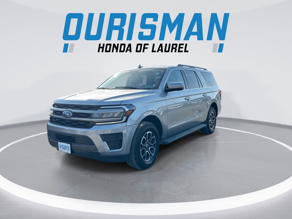Used 2024 Ford Expedition Max XLT image 4
