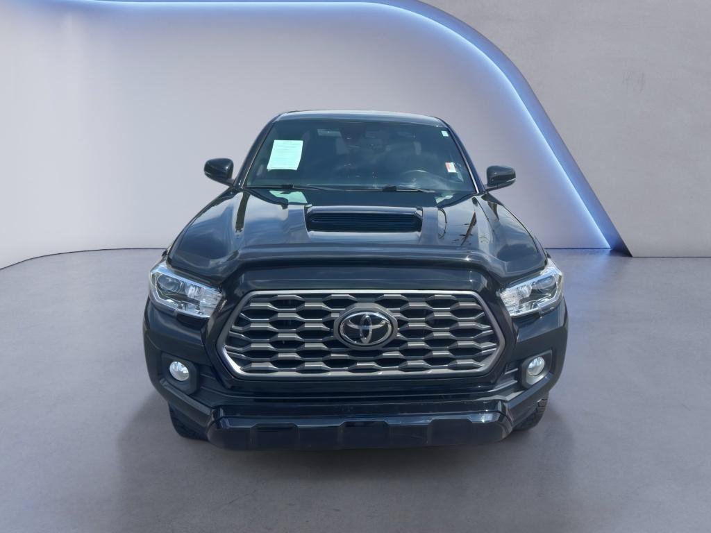 Used 2020 Toyota Tacoma TRD Sport AWD/4WD image 2